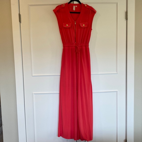 Emma & Michele Pants - Ema & Michelle Coral Stretchy Jumpsuit Size Small EUC